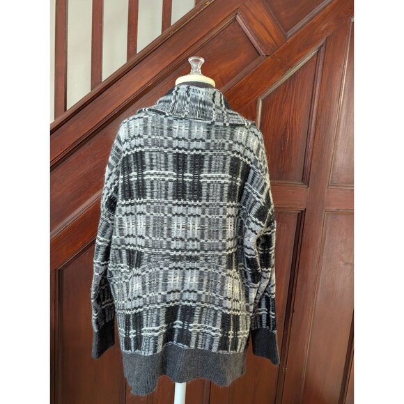 Victorias Secret Black & White Plaid Open Front Cardigan Sweater M/M - Picture 3 of 5
